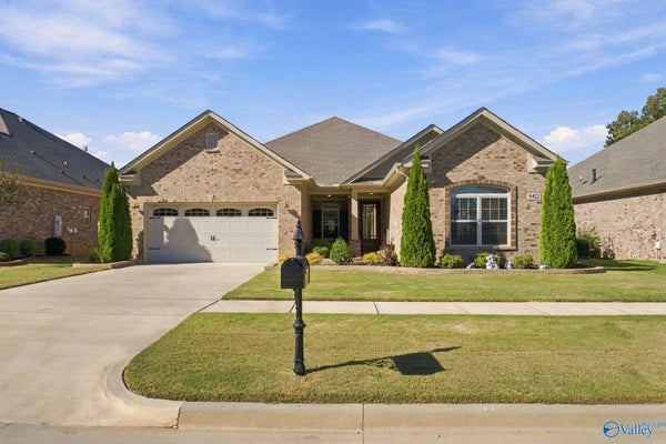 9412 CRYSILLAS DR, MADISON, AL 35757 - Image b05d60064e8a925edc8d910eb707c8c7/3560544123