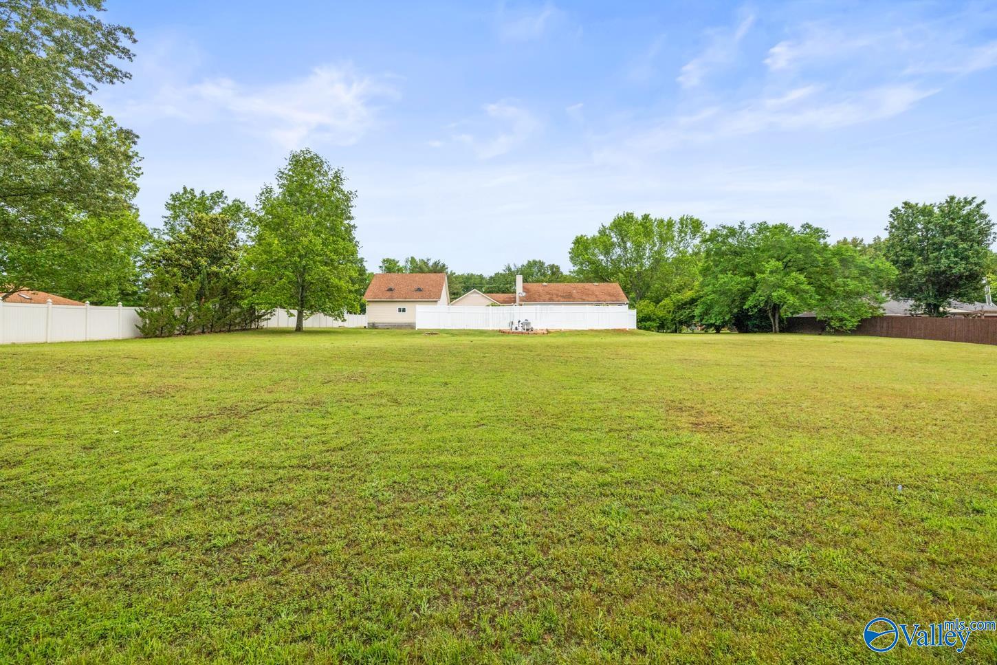 102 Grayhorse Drive, Harvest, Alabama image 25