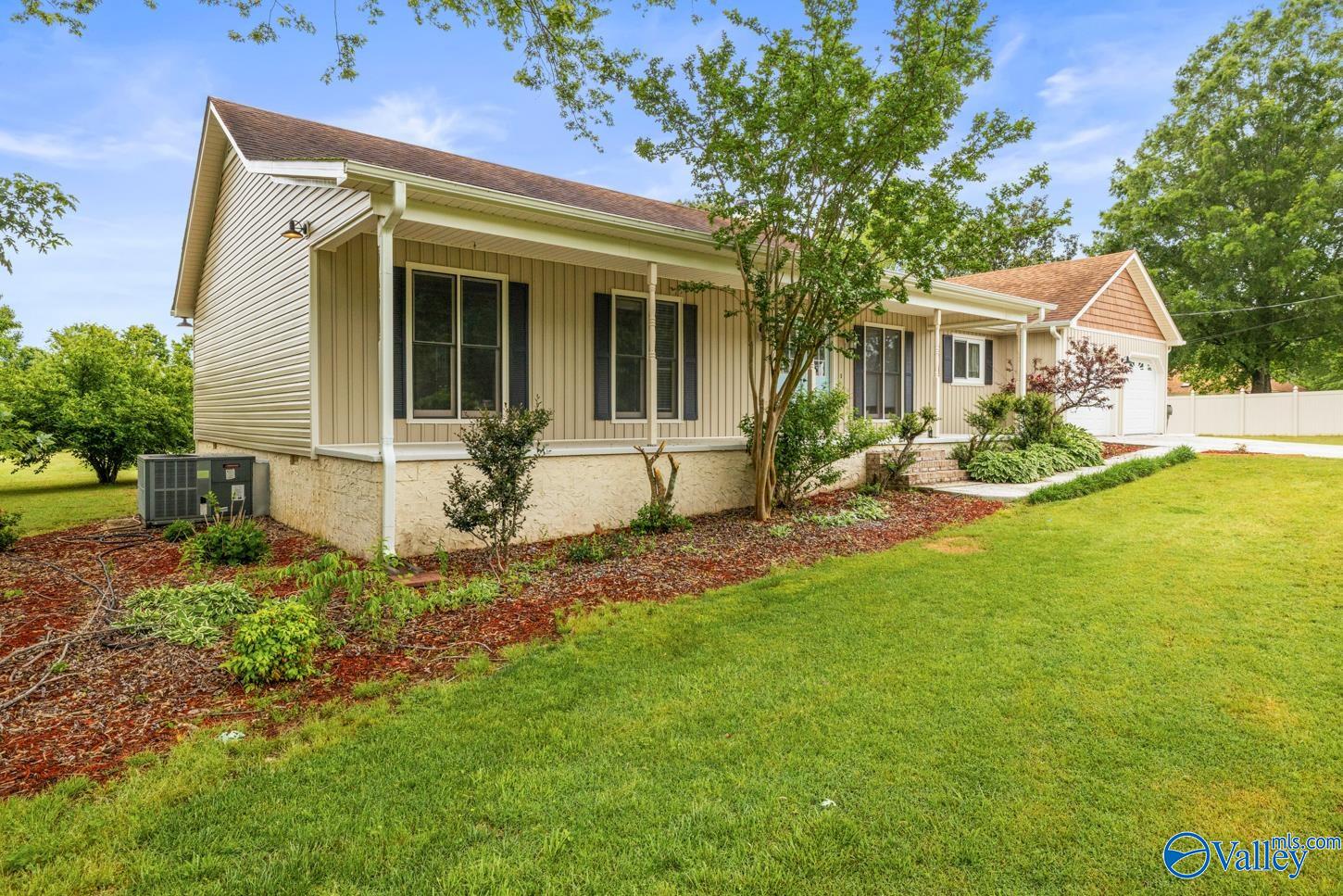 102 Grayhorse Drive, Harvest, Alabama image 30
