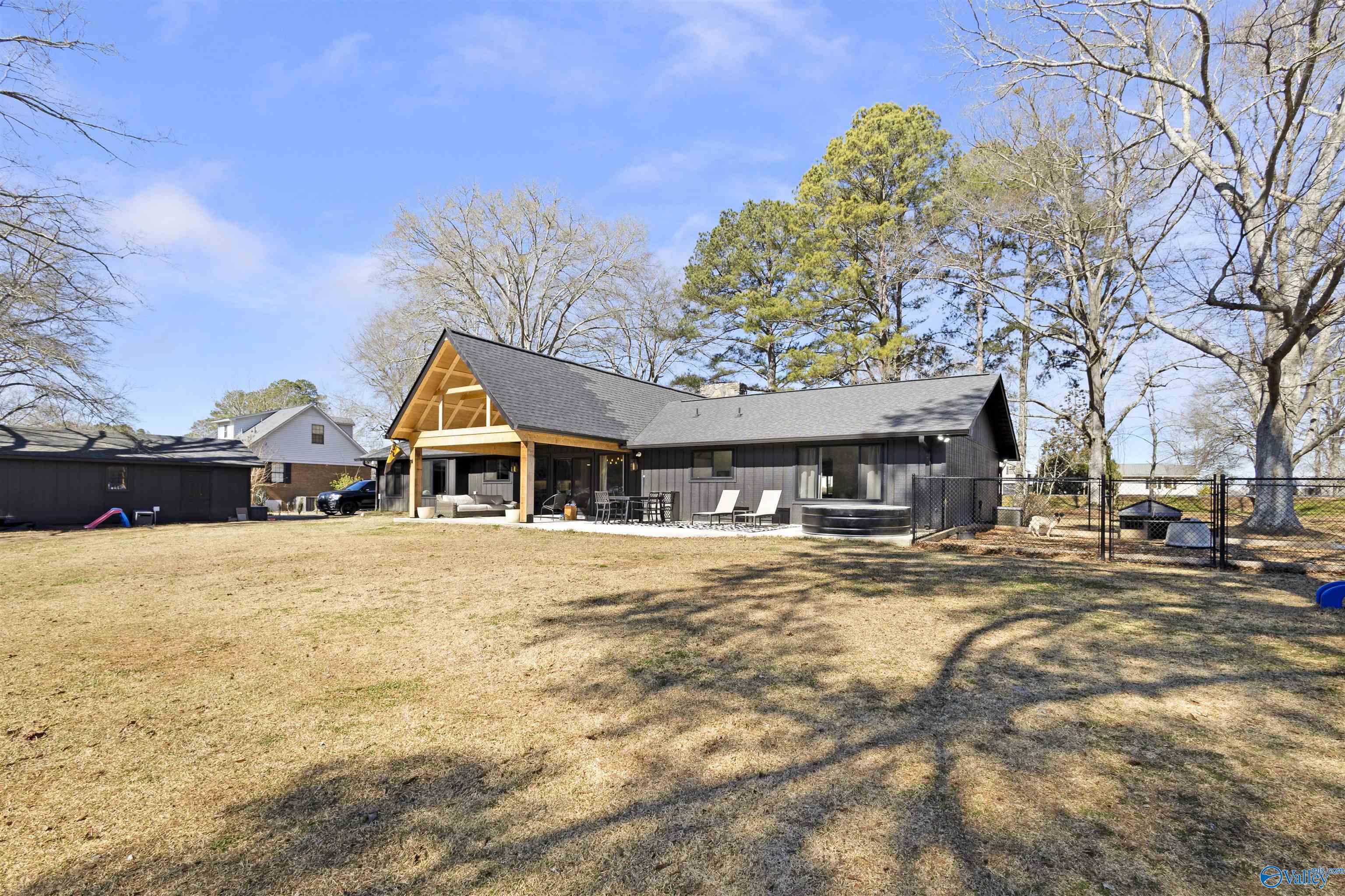 240 Canoe Creek Road, Rainbow City, Alabama image 40