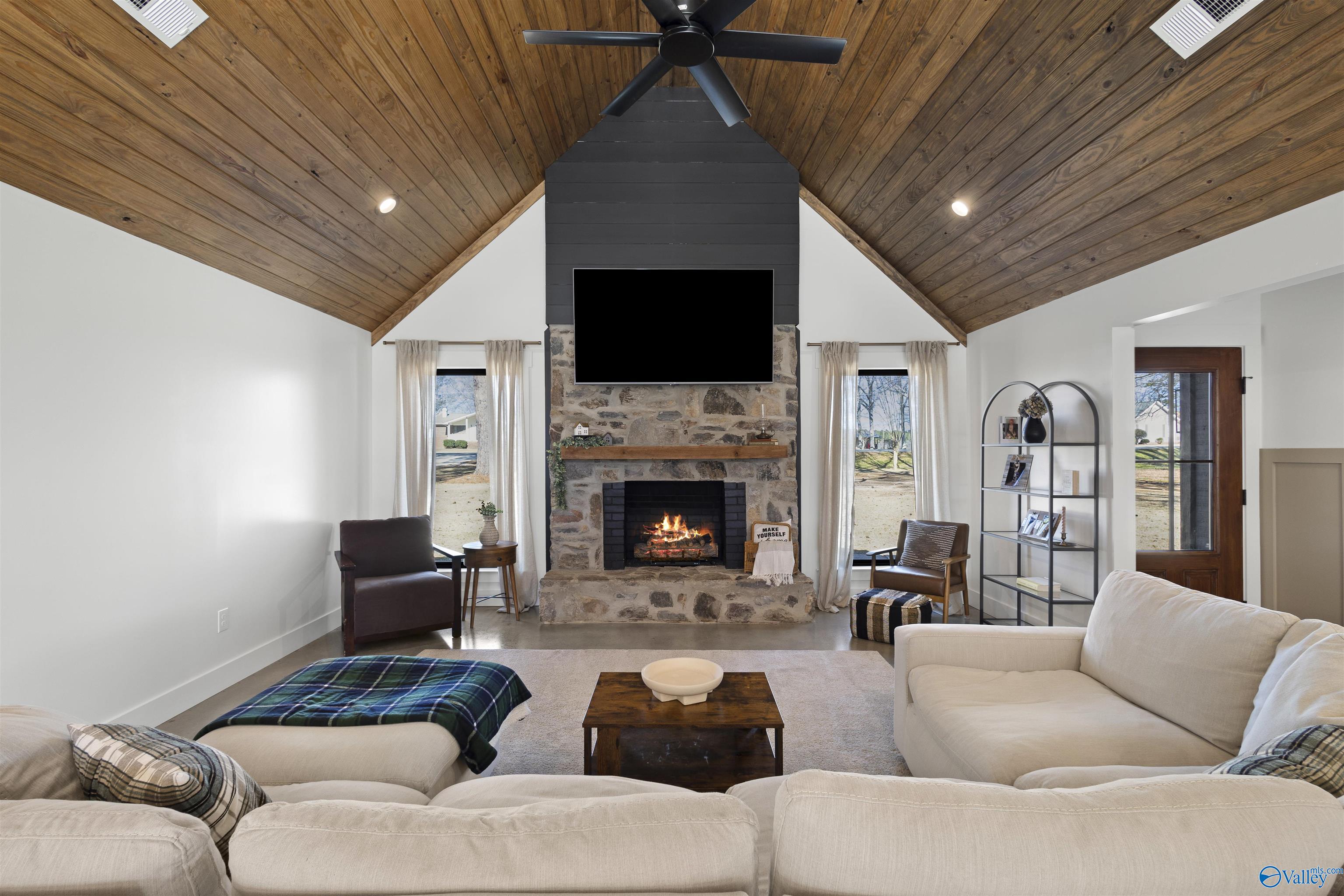 240 Canoe Creek Road, Rainbow City, Alabama image 10