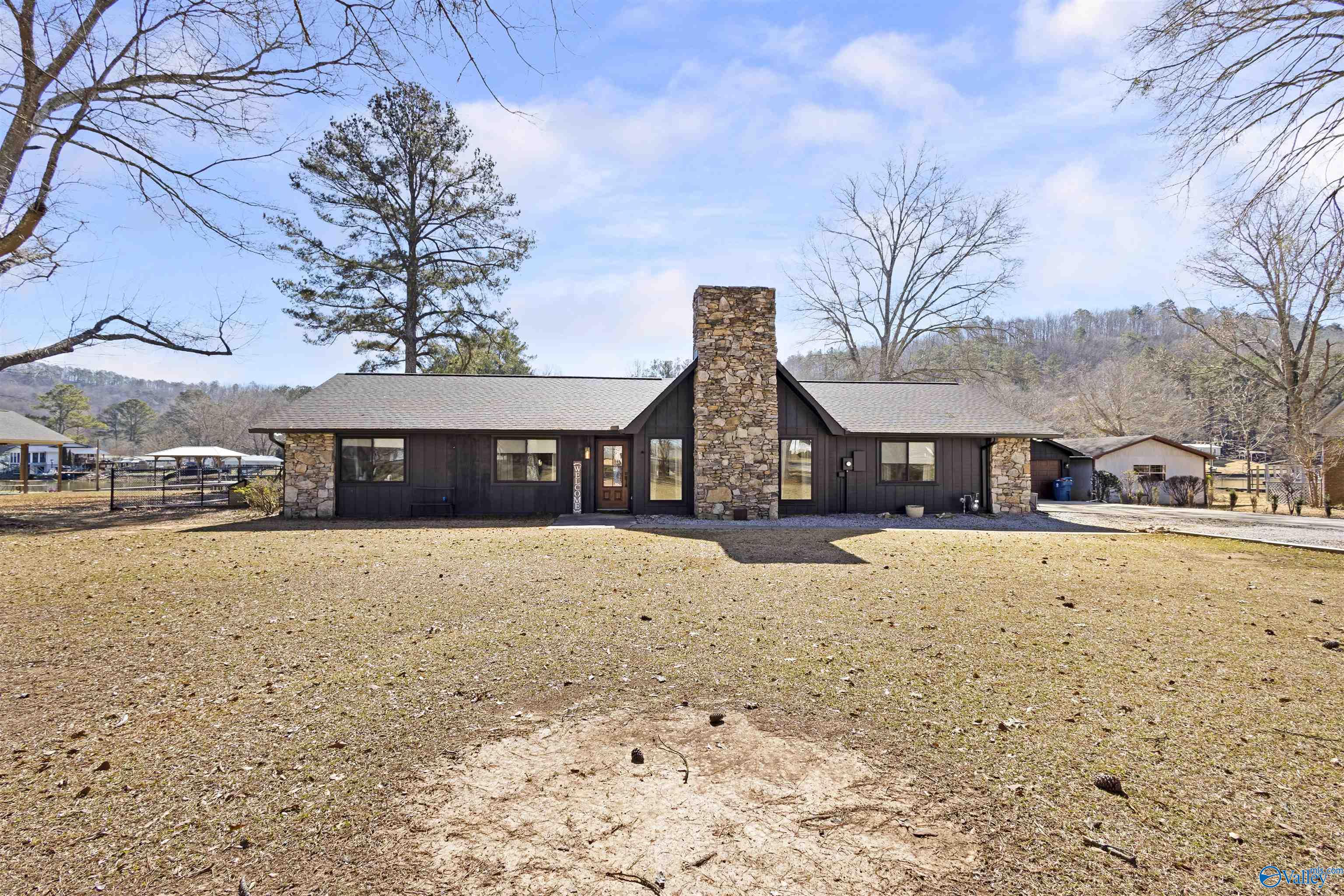 240 Canoe Creek Road, Rainbow City, Alabama image 2