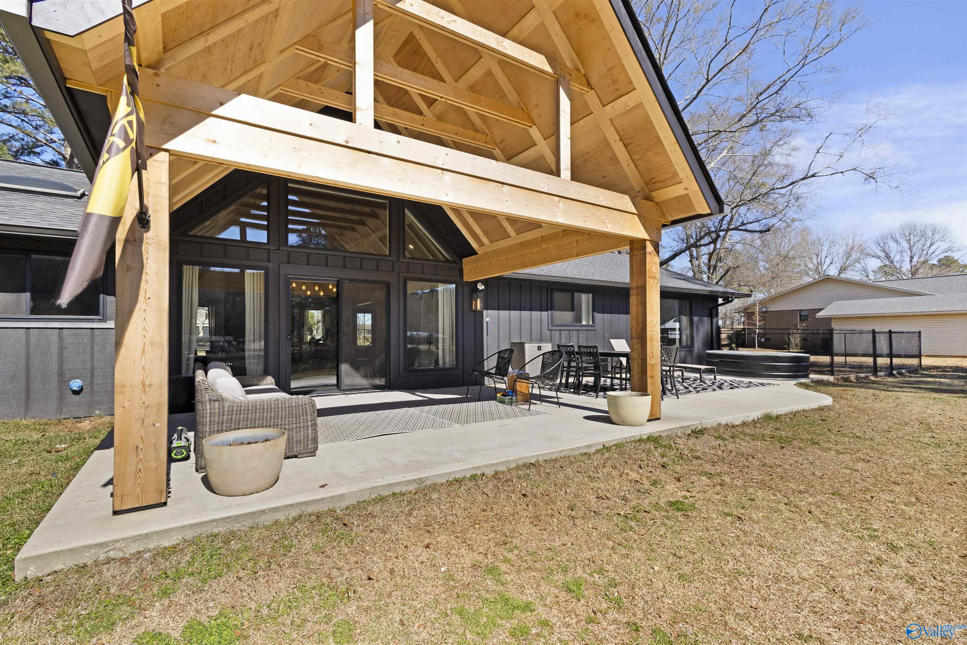 240 Canoe Creek Road, Rainbow City, Alabama image 36