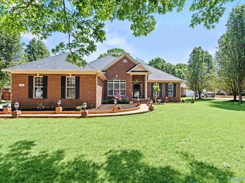 Homes For Sale - 314 Weatherford Drive<br/> Madison, AL 35757