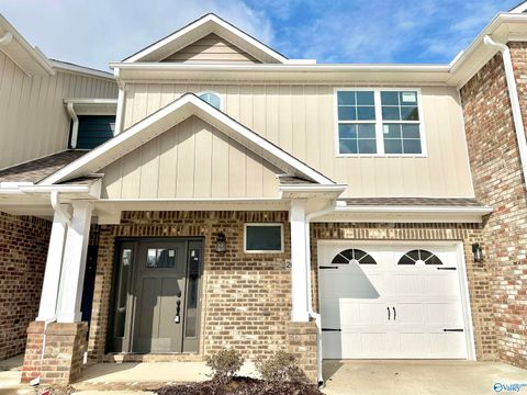 Townhouse For Sale - 26092 Breakers Circle<br/> Limestone County, Athens, AL 35613