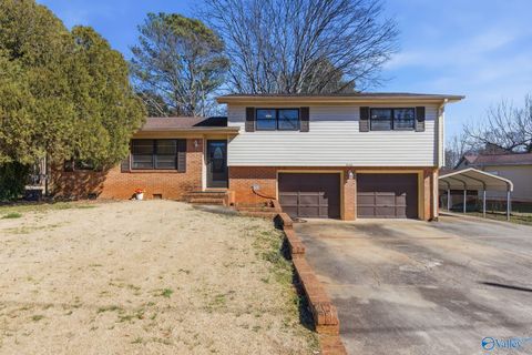 Homes For Sale - 3116 Forsythe Drive<br/> Huntsville, AL 35810