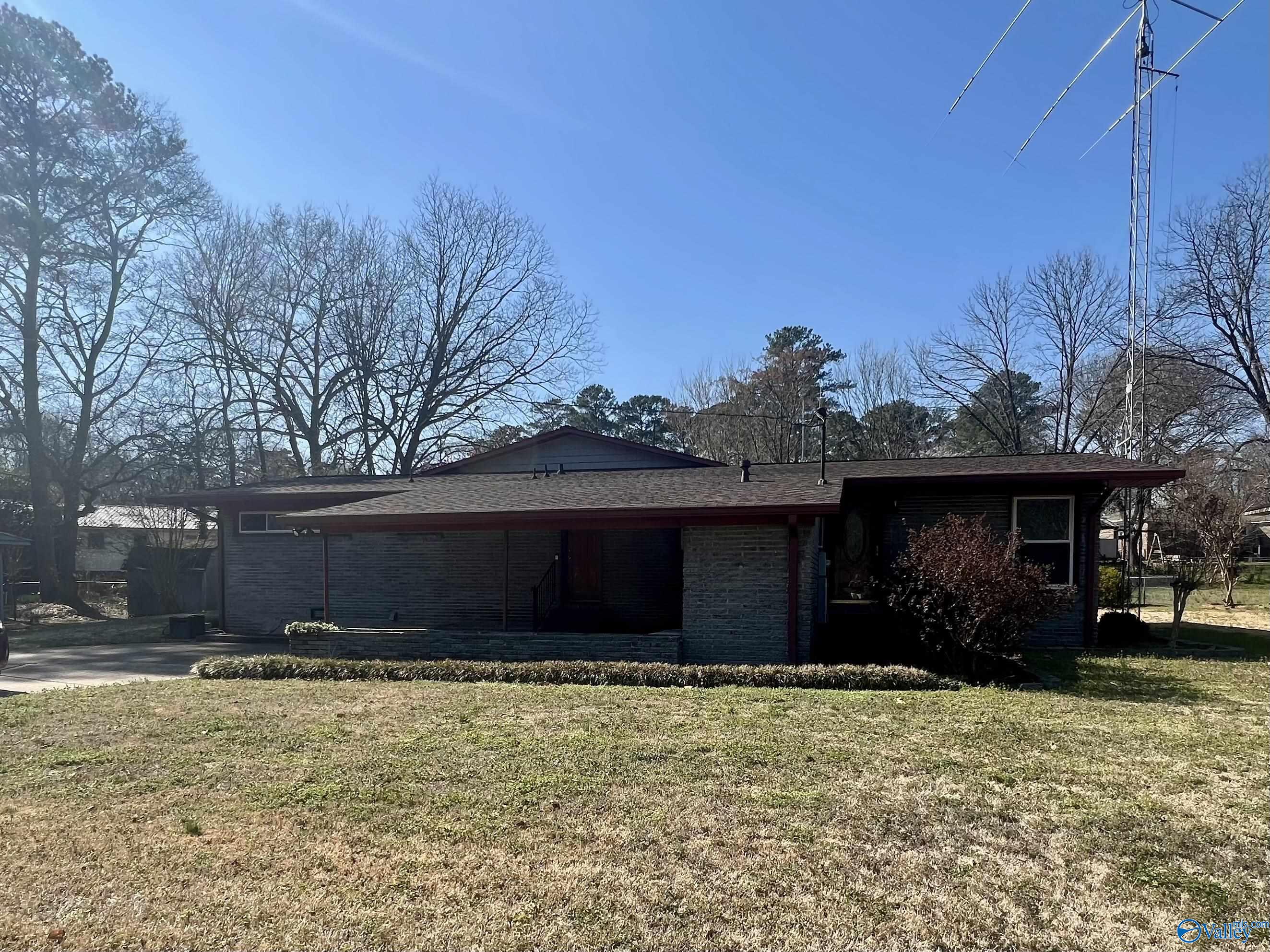208 Tabor Road, Gadsden, Alabama image 2