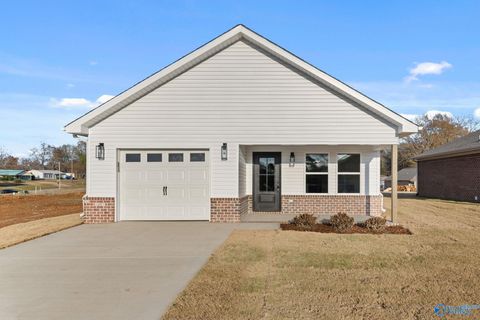 Homes For Sale - 27 S Fulton Street<br/> Florence, AL 35630
