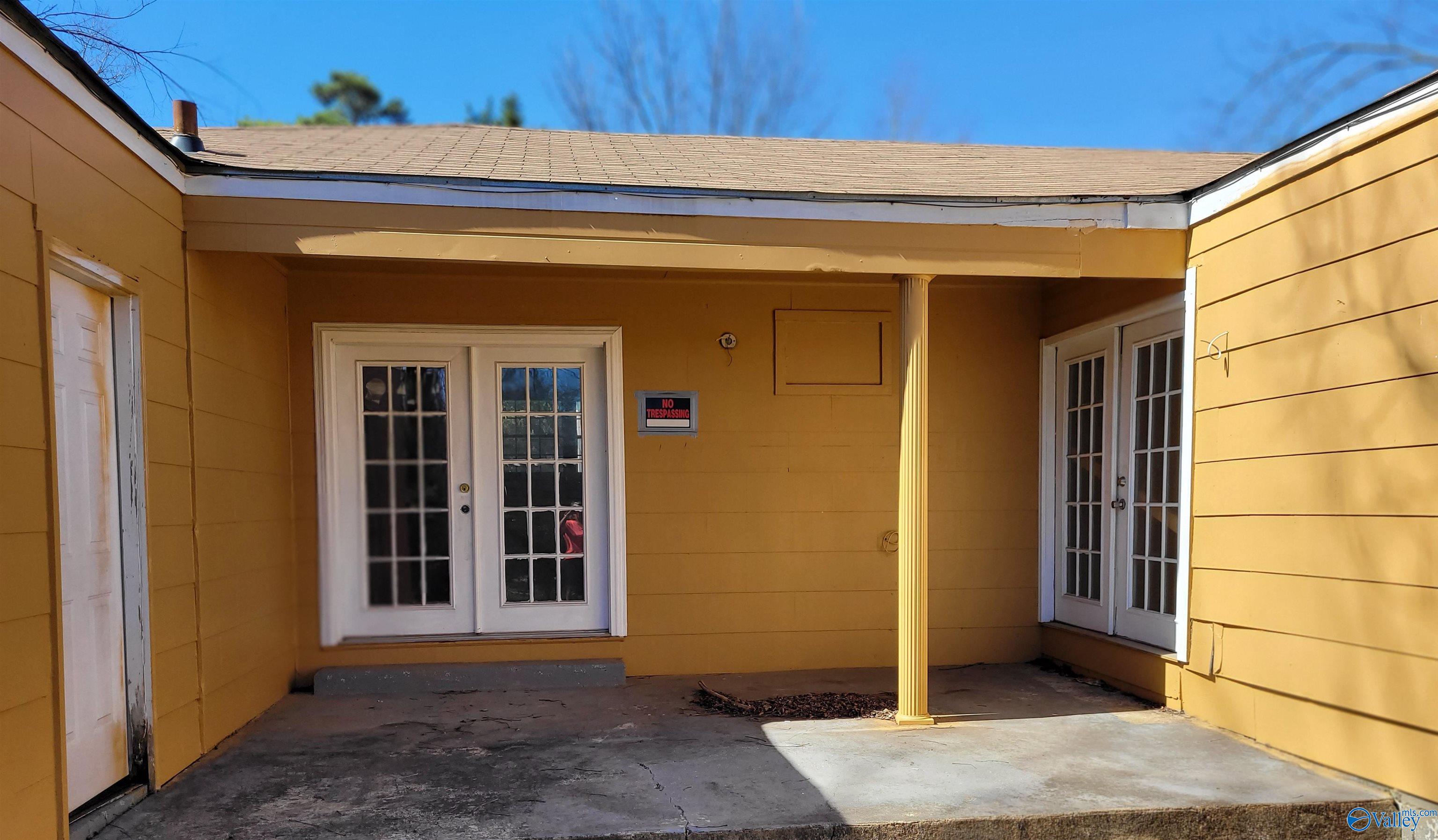 911 Parklane Street, Huntsville, Alabama image 2