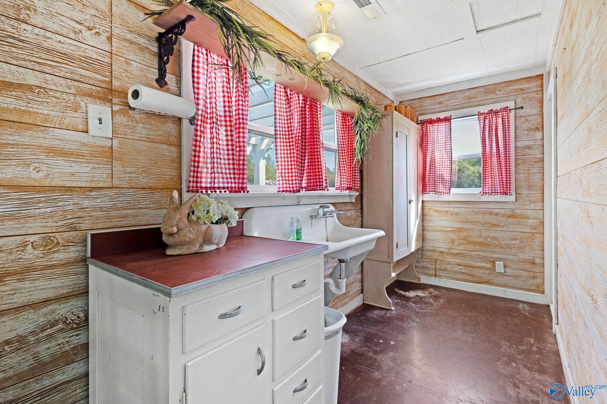 21316 County Road 460, Trinity, Alabama image 30