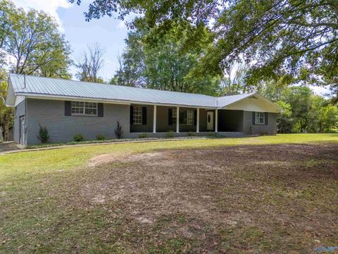 Homes For Sale - 945 Thrasher Road<br/> Altoona, AL 35952