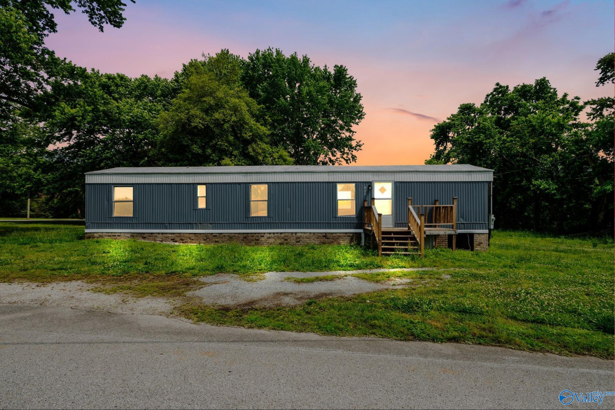 511 Roland Gooch Road, Hazel Green, Alabama image 1