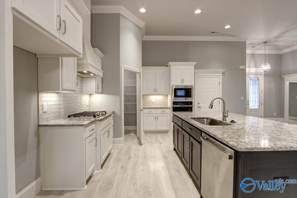 26415 Birkshire Lane, Athens, Alabama image 7
