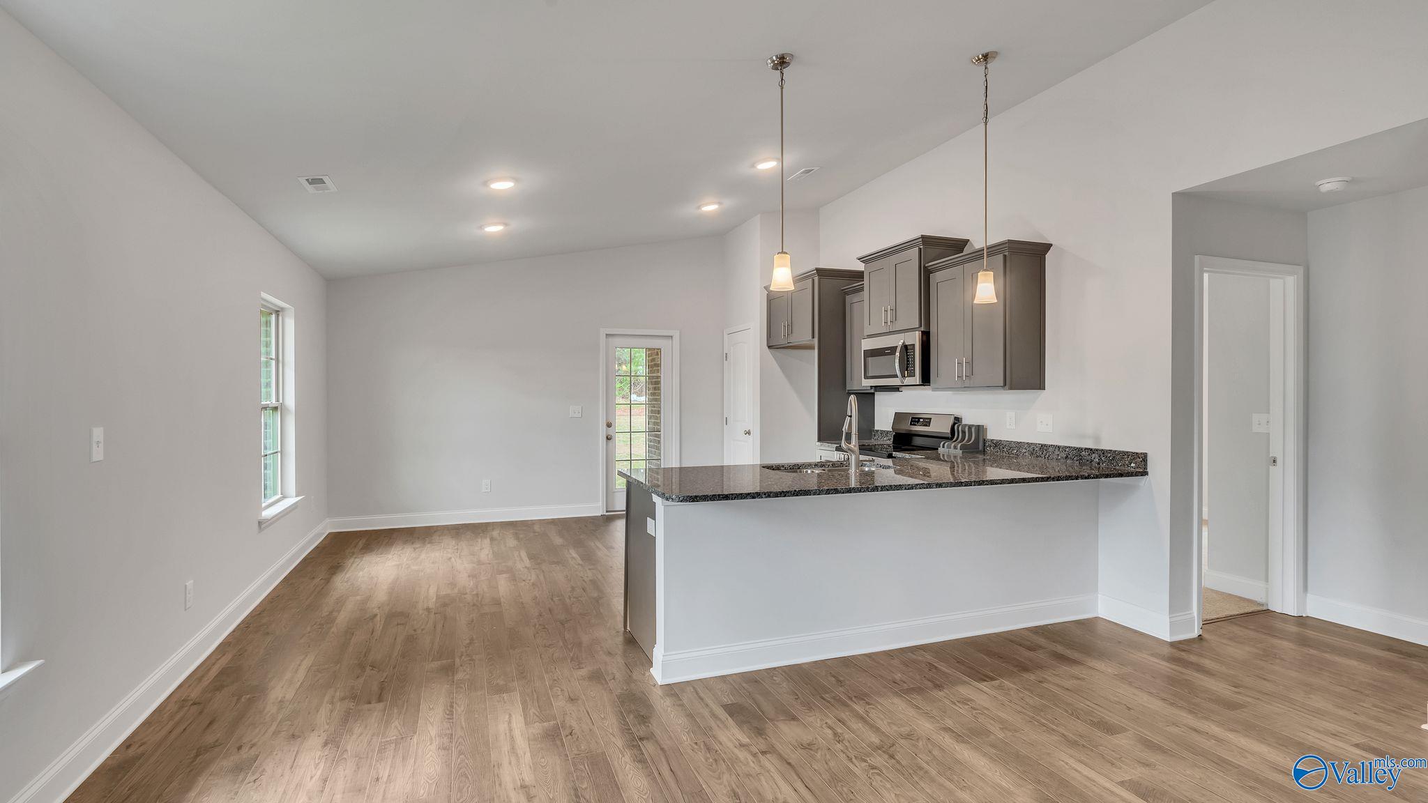 15284 Lapwing Cove, Athens, Alabama image 9