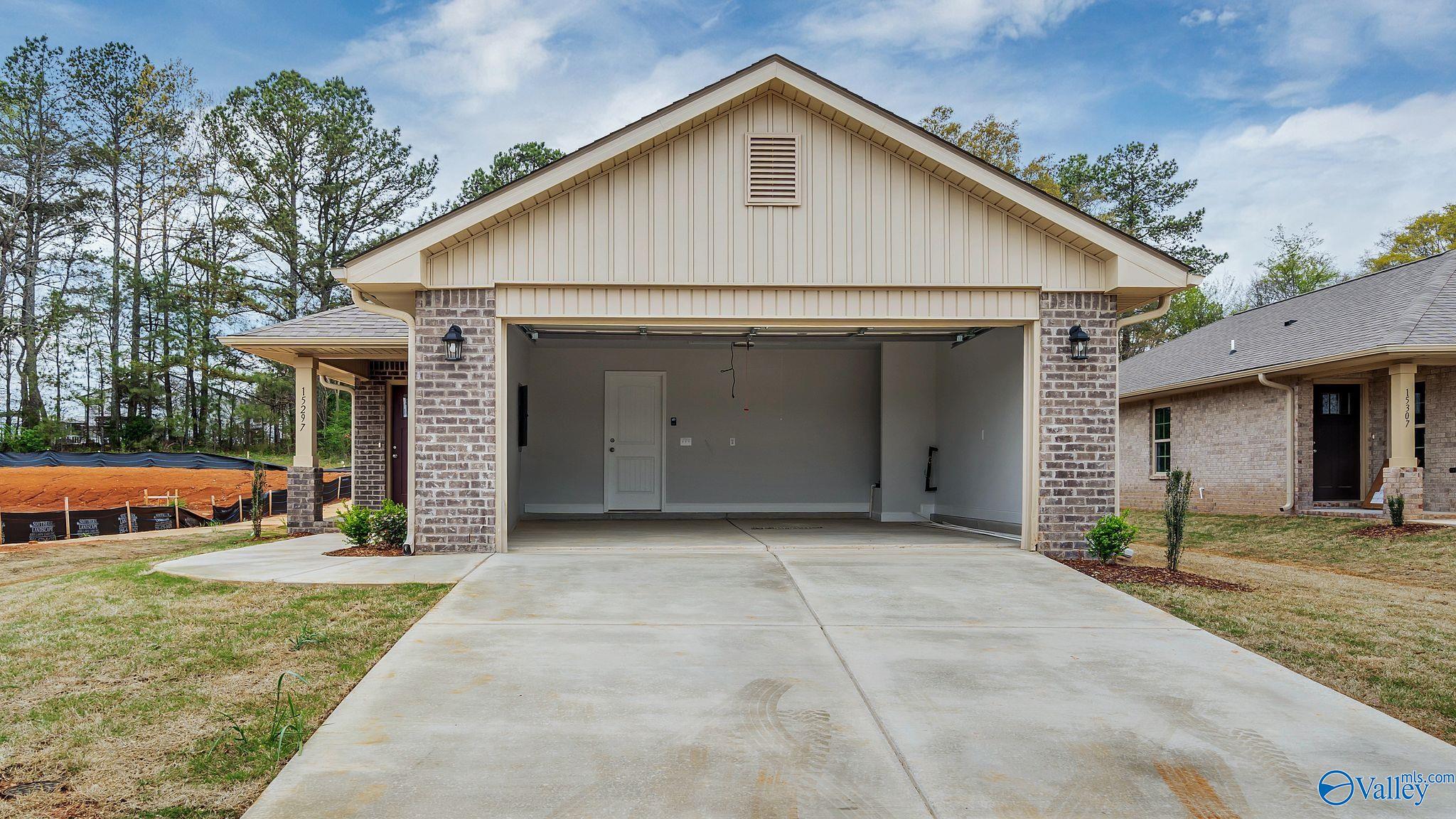 15284 Lapwing Cove, Athens, Alabama image 1
