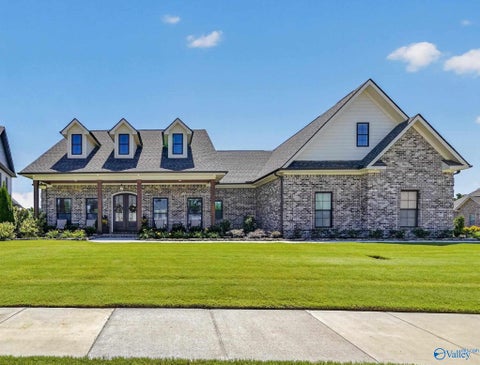 Homes For Sale - 23112 Sawgrass Drive<br/> Limestone County, Athens, AL 35613