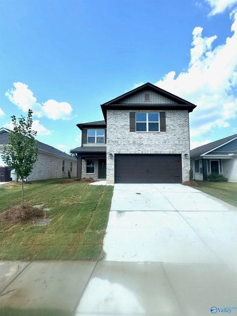 Homes For Sale - 28073 Caperton Drive<br/> Harvest, AL 35749