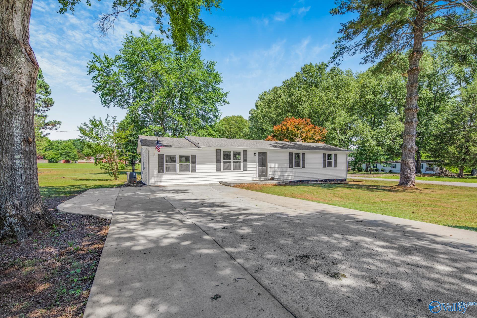 327 Spring Street, Rogersville, Alabama image 1