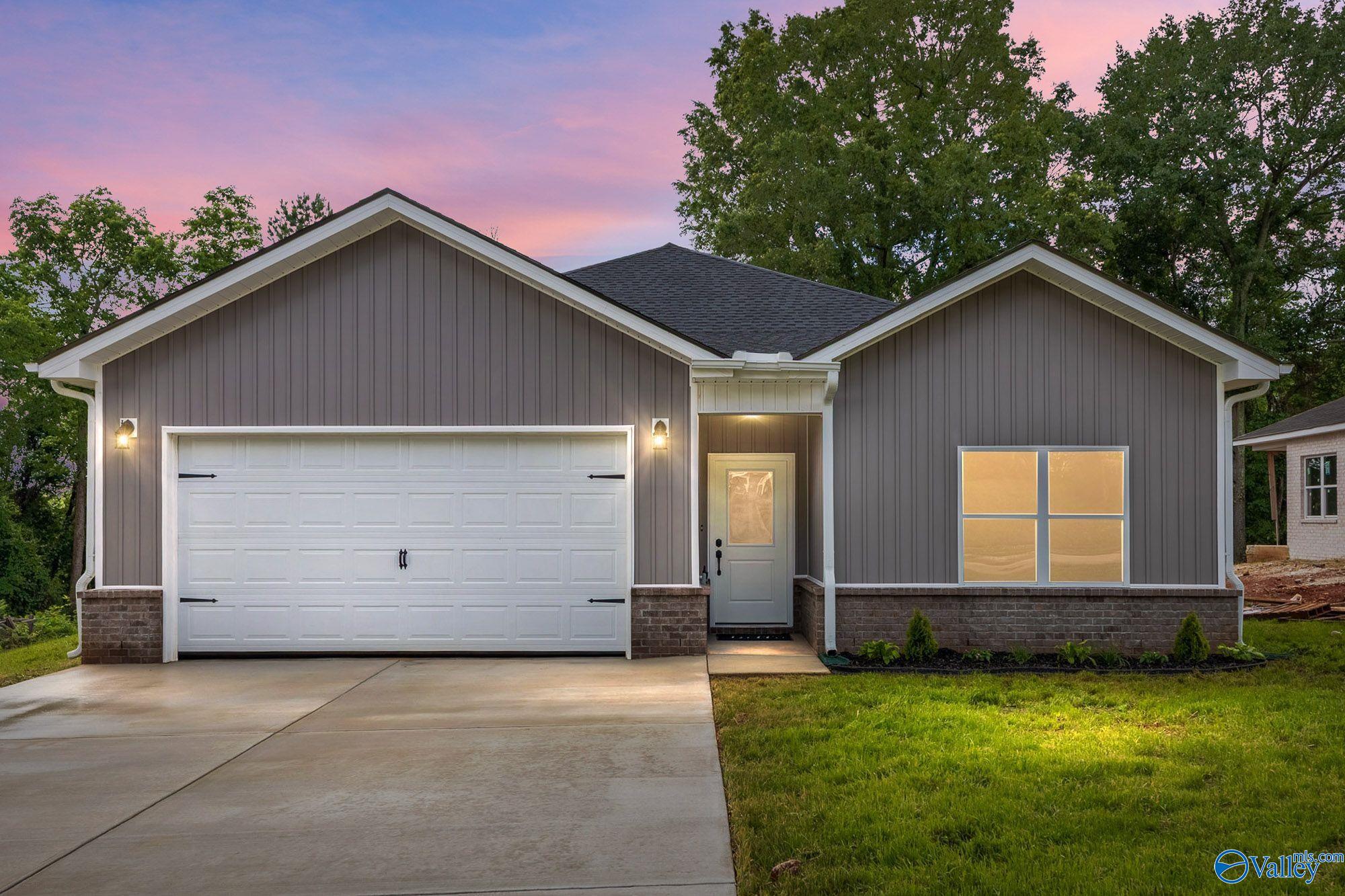 104 Shelly Lane, Huntsville, Alabama image 1