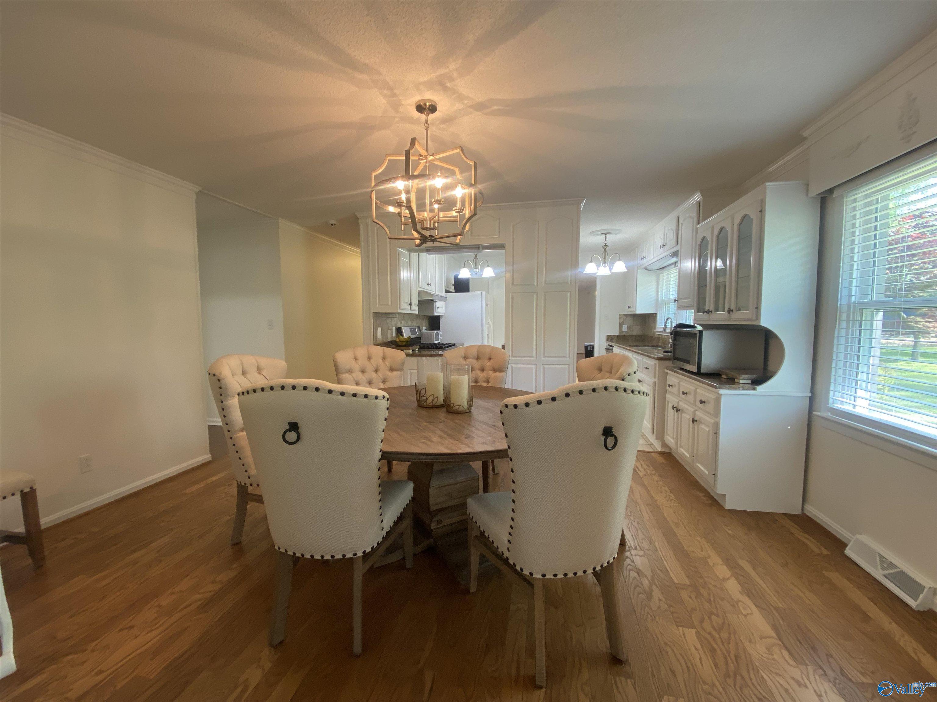 1702 Roseberry Drive, Scottsboro, Alabama image 33