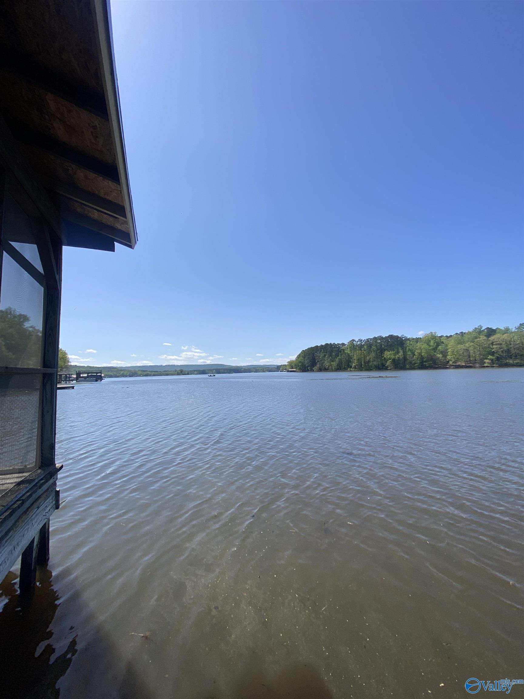1702 Roseberry Drive, Scottsboro, Alabama image 20