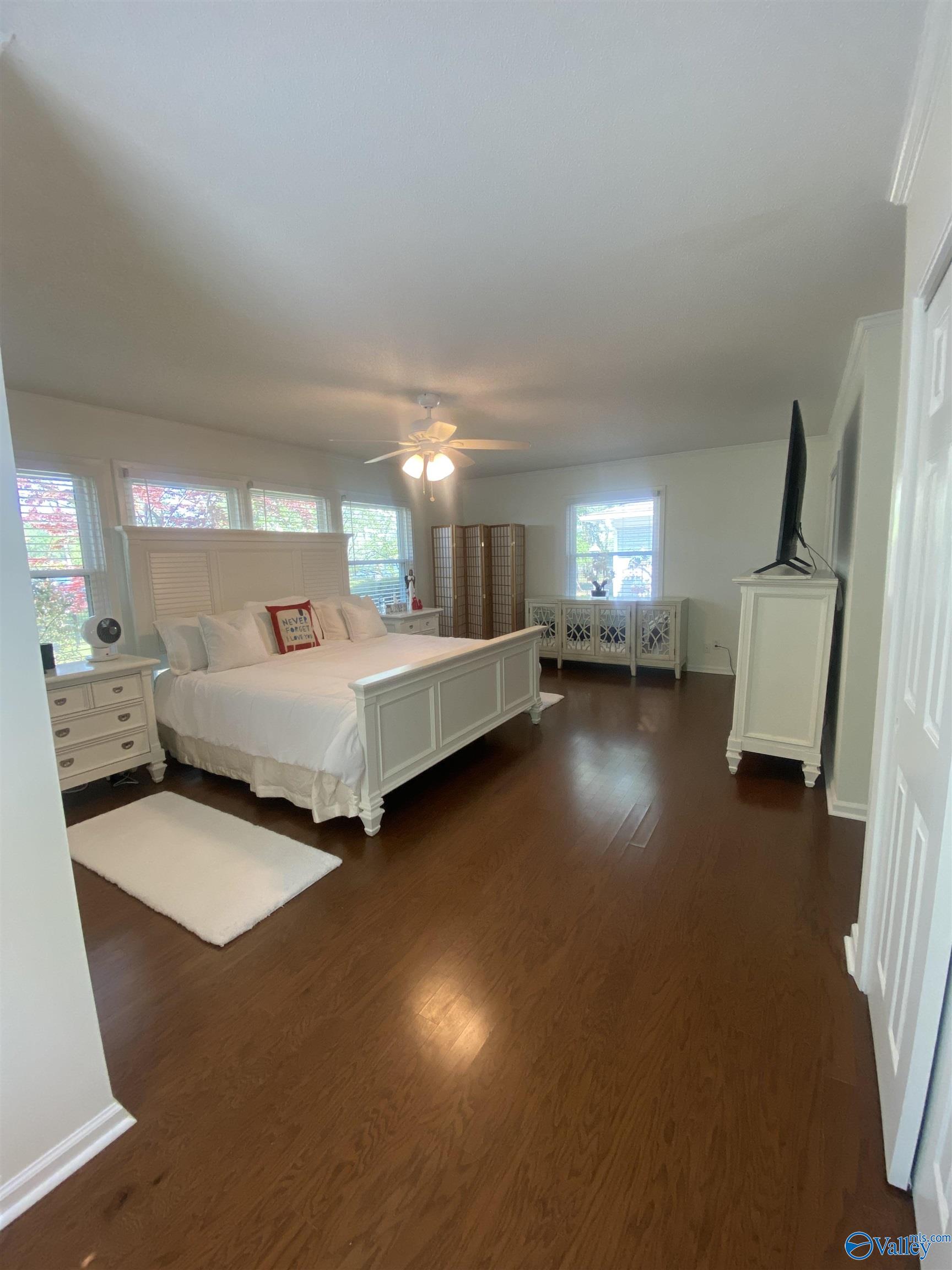 1702 Roseberry Drive, Scottsboro, Alabama image 37