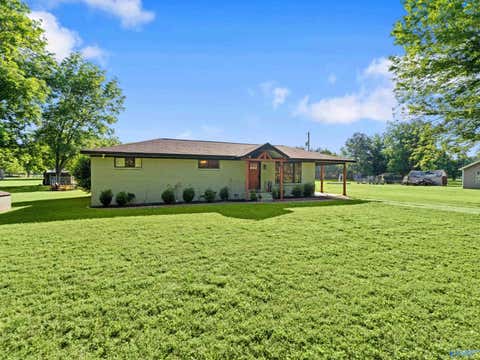 Homes For Sale - 39 Old Somerville Road<br/> Decatur, AL 35603