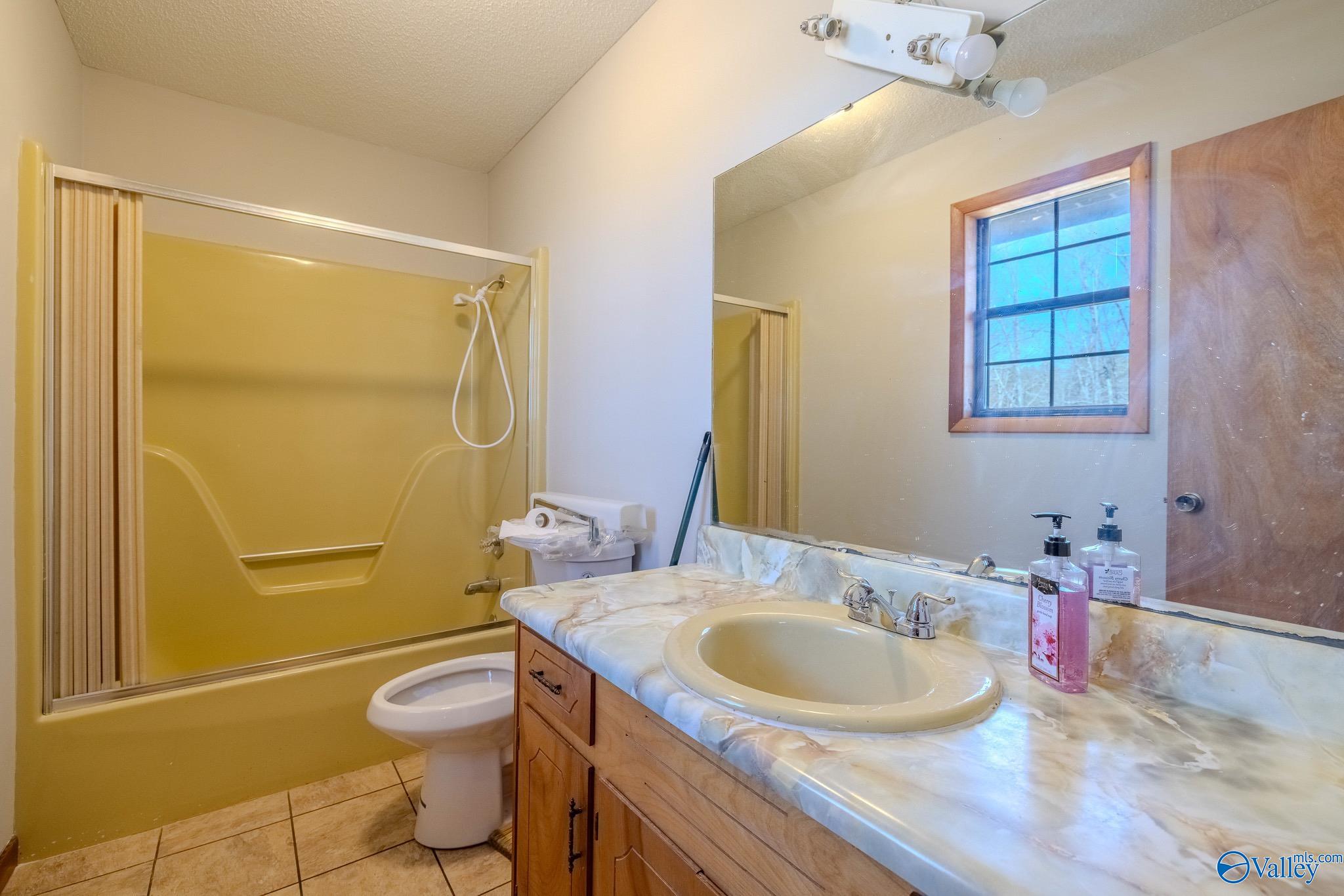 217 Colvin Circle, Hamilton, Alabama image 28