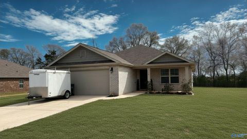 Homes For Rent - 174 Meadow Ridge Drive<br/> Hazel Green, AL 35750