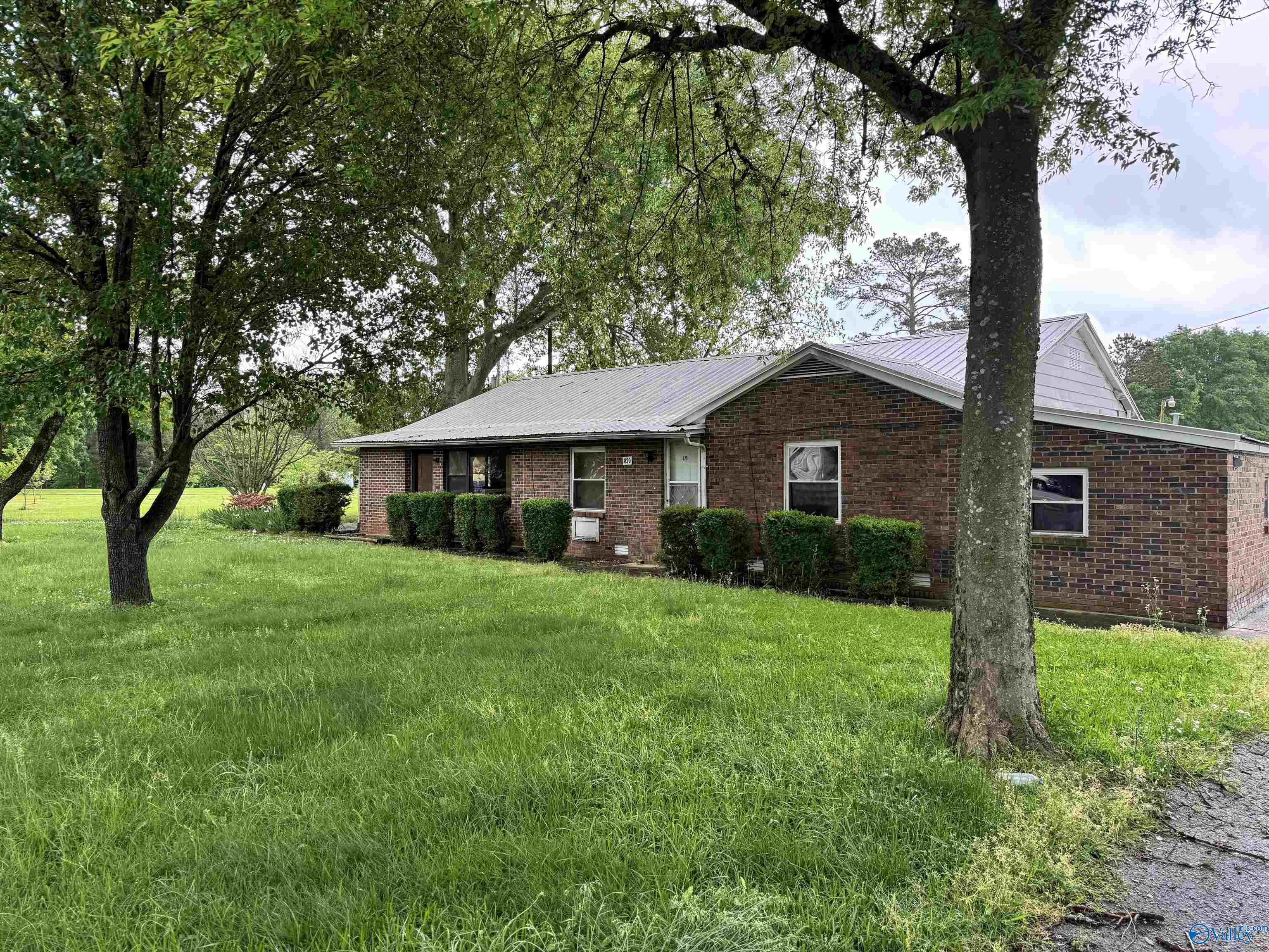 820 Nance Ford Road, Hartselle, Alabama image 3