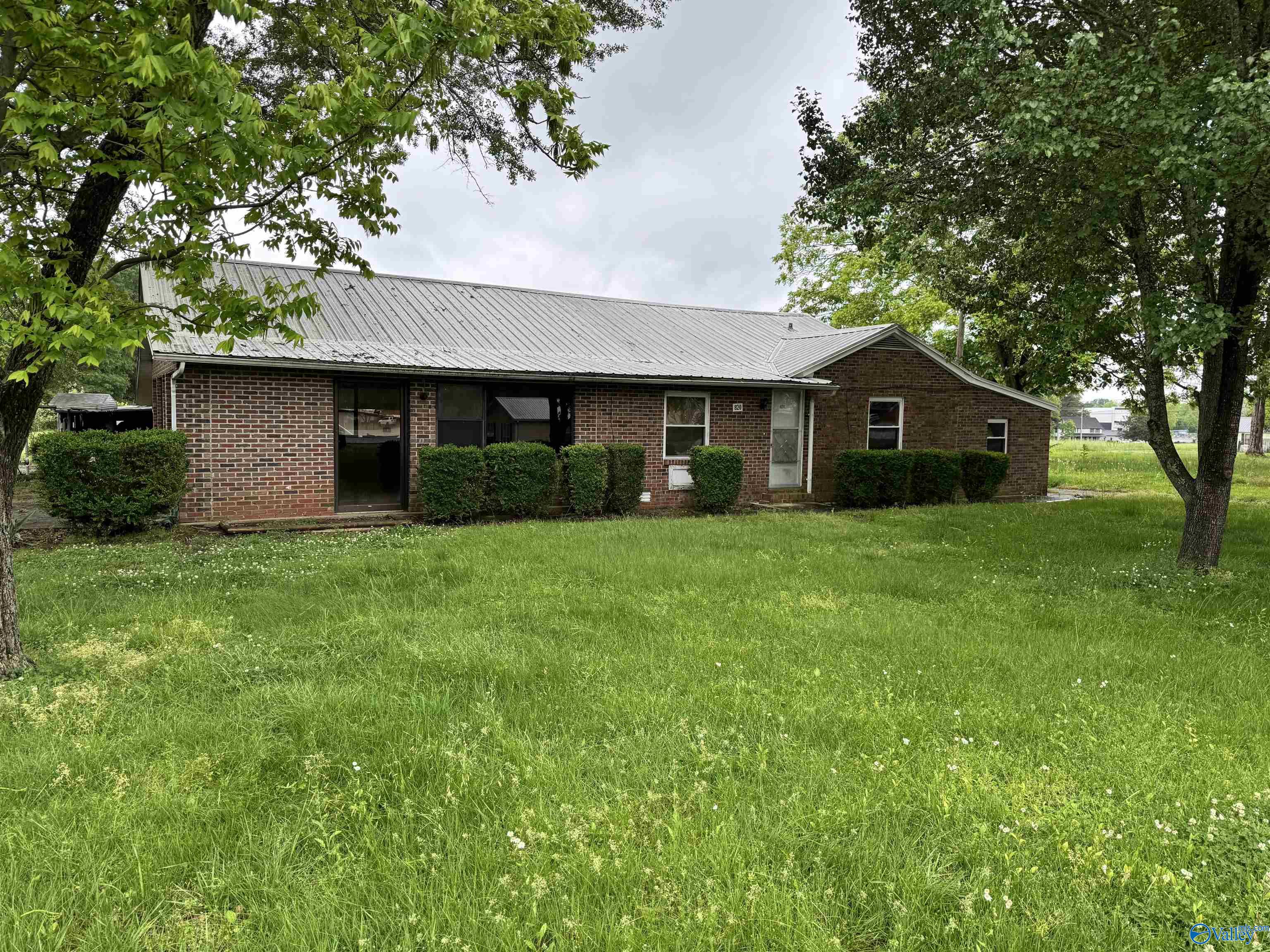 820 Nance Ford Road, Hartselle, Alabama image 2