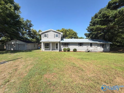 Homes For Sale - 2016 Lindsay Lane<br/> Athens, AL 35613