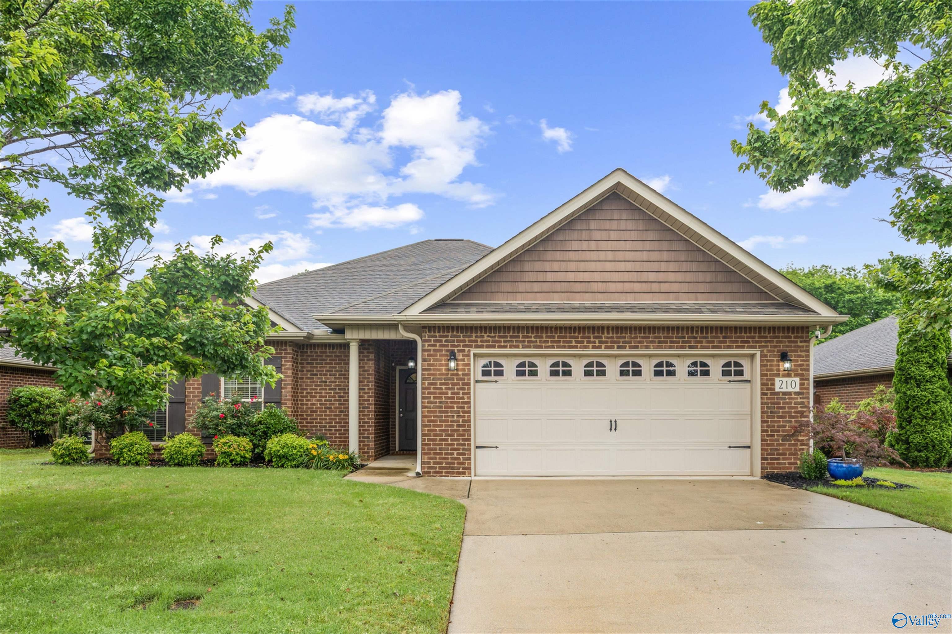 210 SW Wolf Creek Trail, Huntsville, Alabama image 1