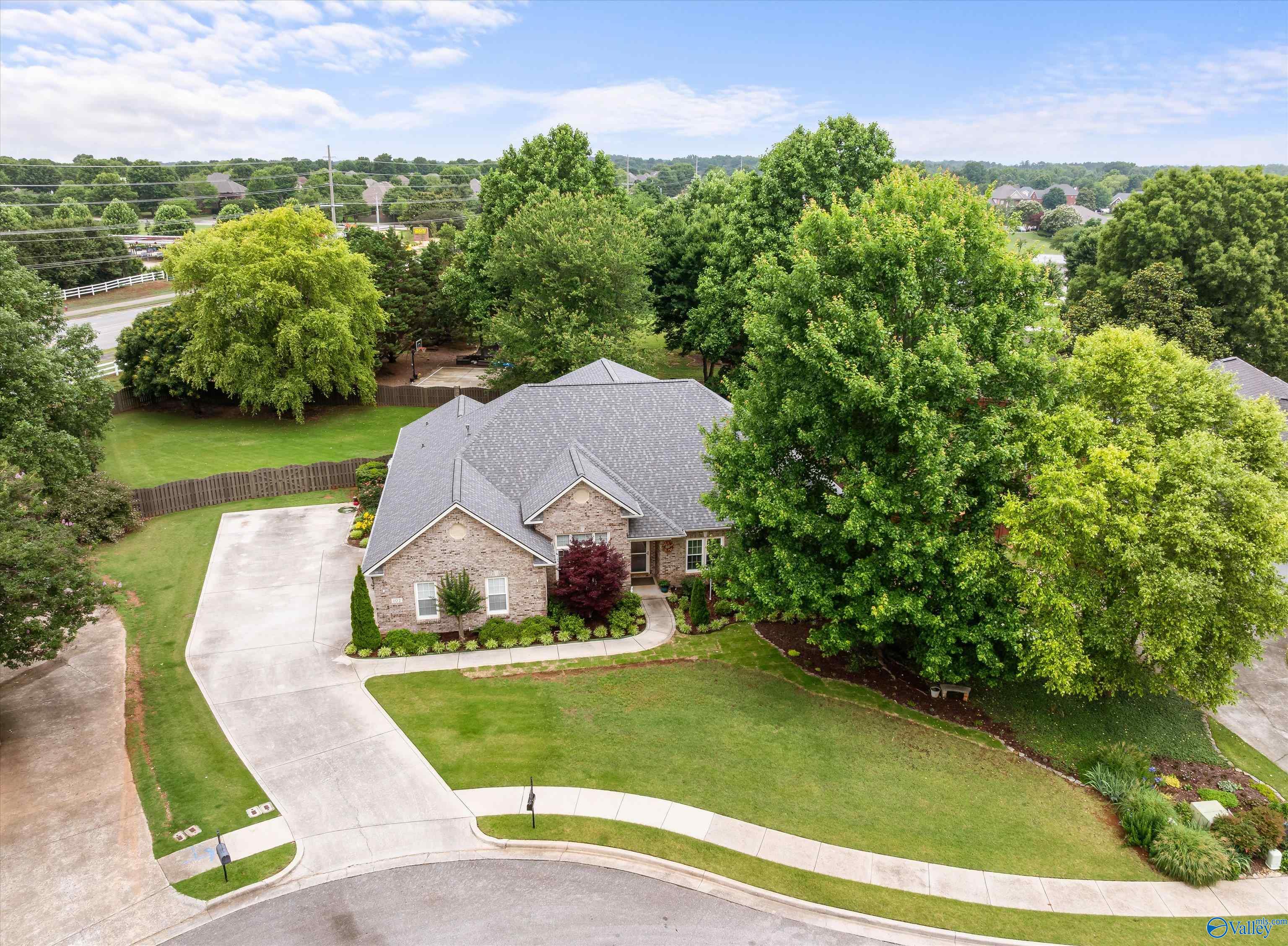 102 Langly Court