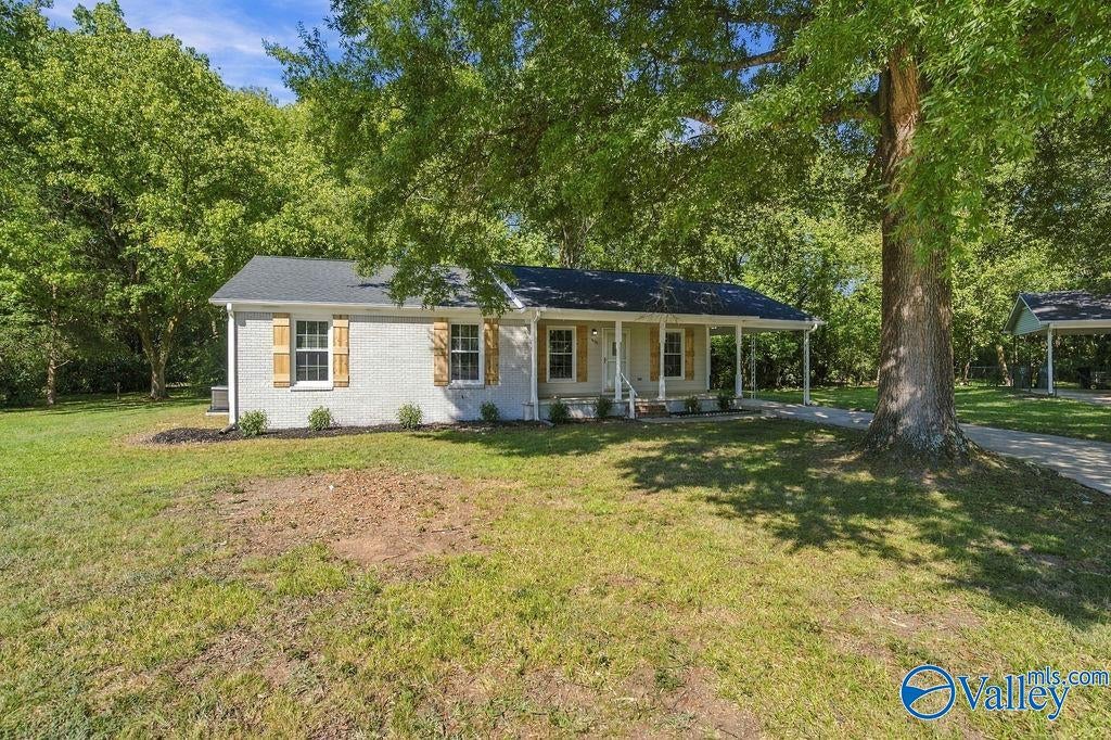 1508 Ravenwood Circle