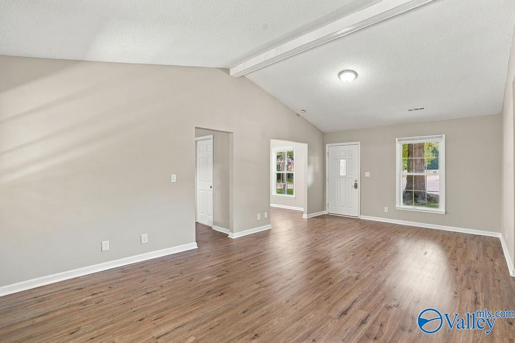 1508 Ravenwood Circle
