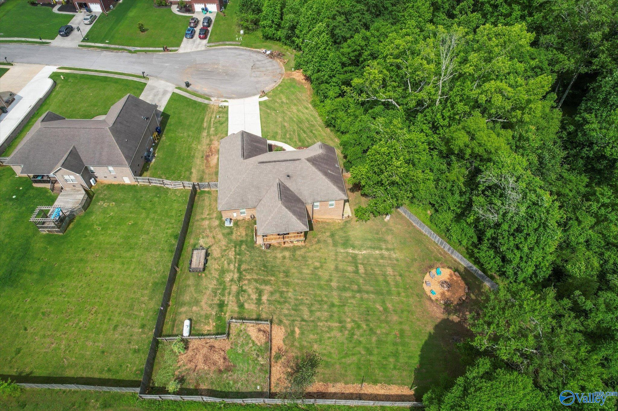 115 Grassy Bank Drive, New Market, Alabama image 42