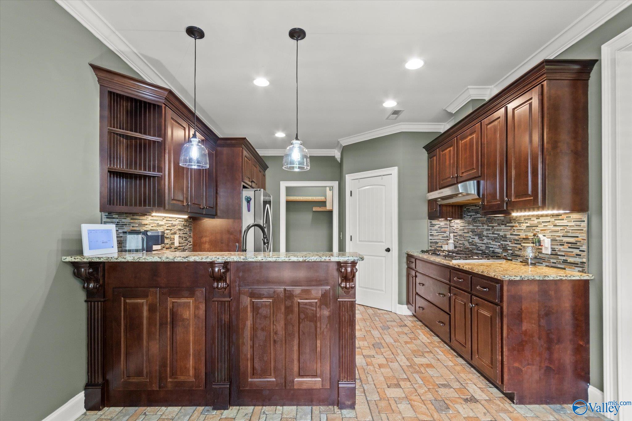 115 Grassy Bank Drive, New Market, Alabama image 11