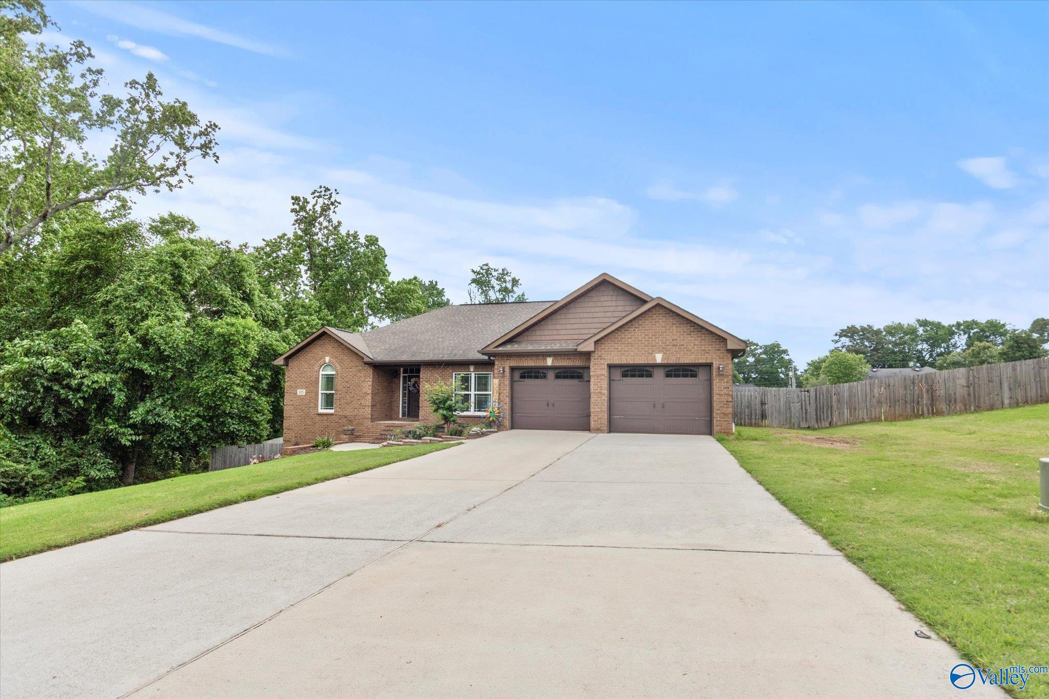 115 Grassy Bank Drive, New Market, Alabama image 46