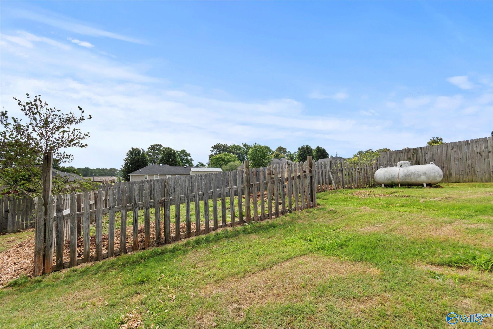 115 Grassy Bank Drive, New Market, Alabama image 35