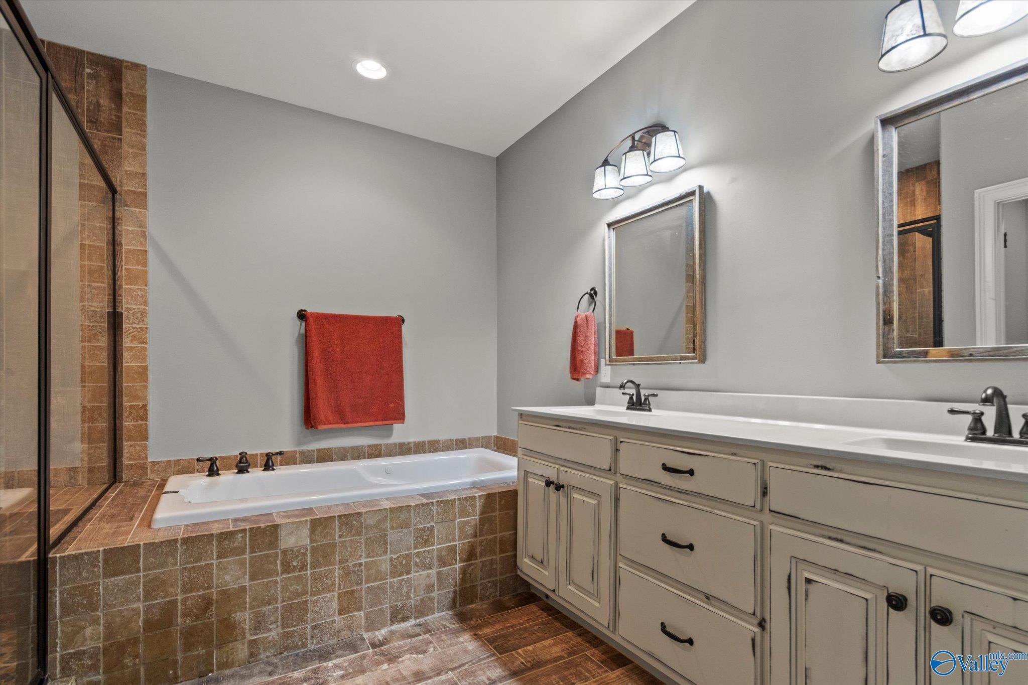 115 Grassy Bank Drive, New Market, Alabama image 20