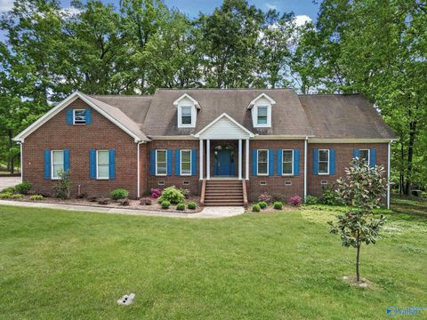 Homes For Sale - 1504 Magnolia Drive<br/> Morgan County, Hartselle, AL 35640