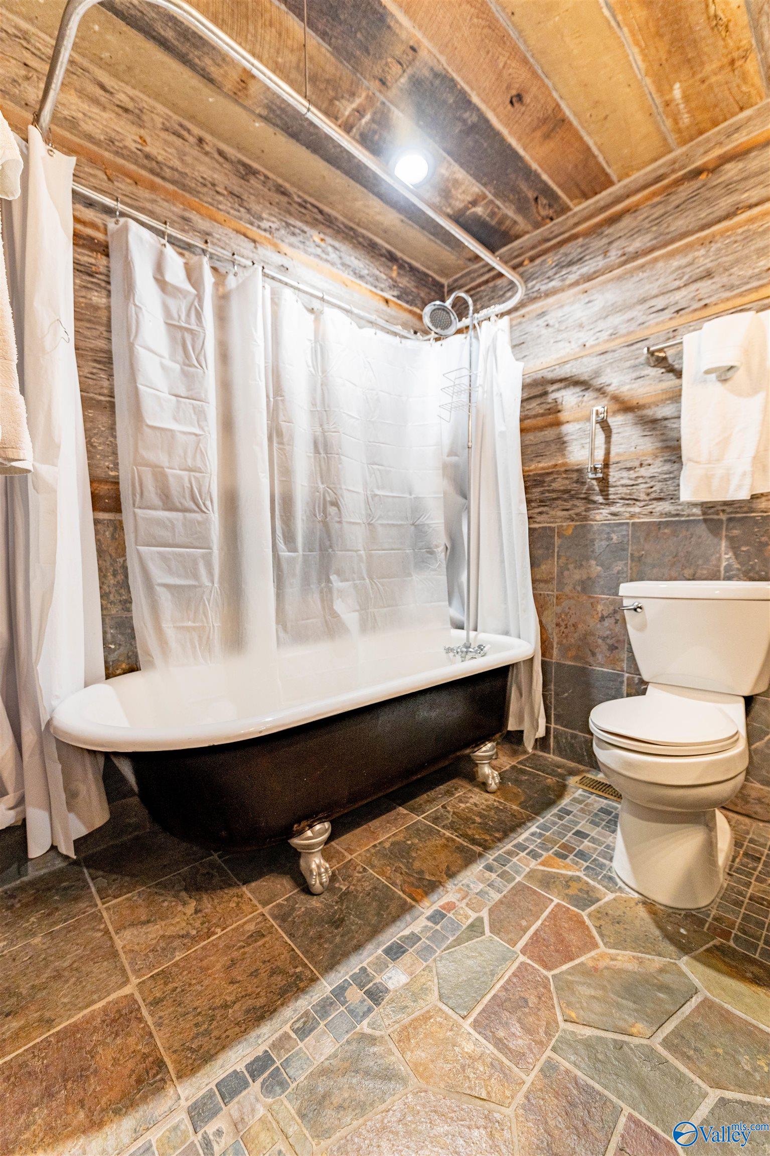 745 Preston Island Cir, Scottsboro, Alabama image 38