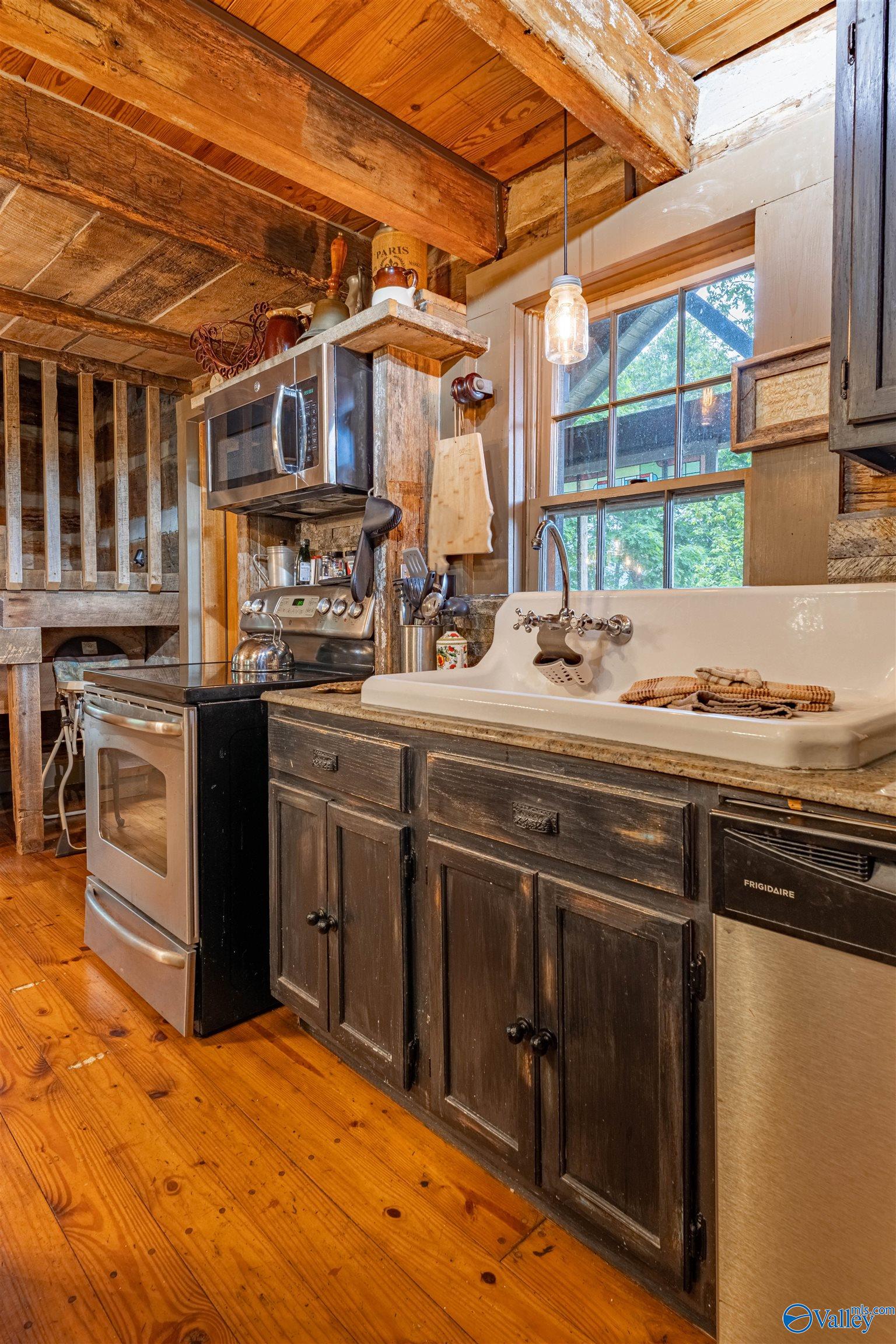 745 Preston Island Cir, Scottsboro, Alabama image 28