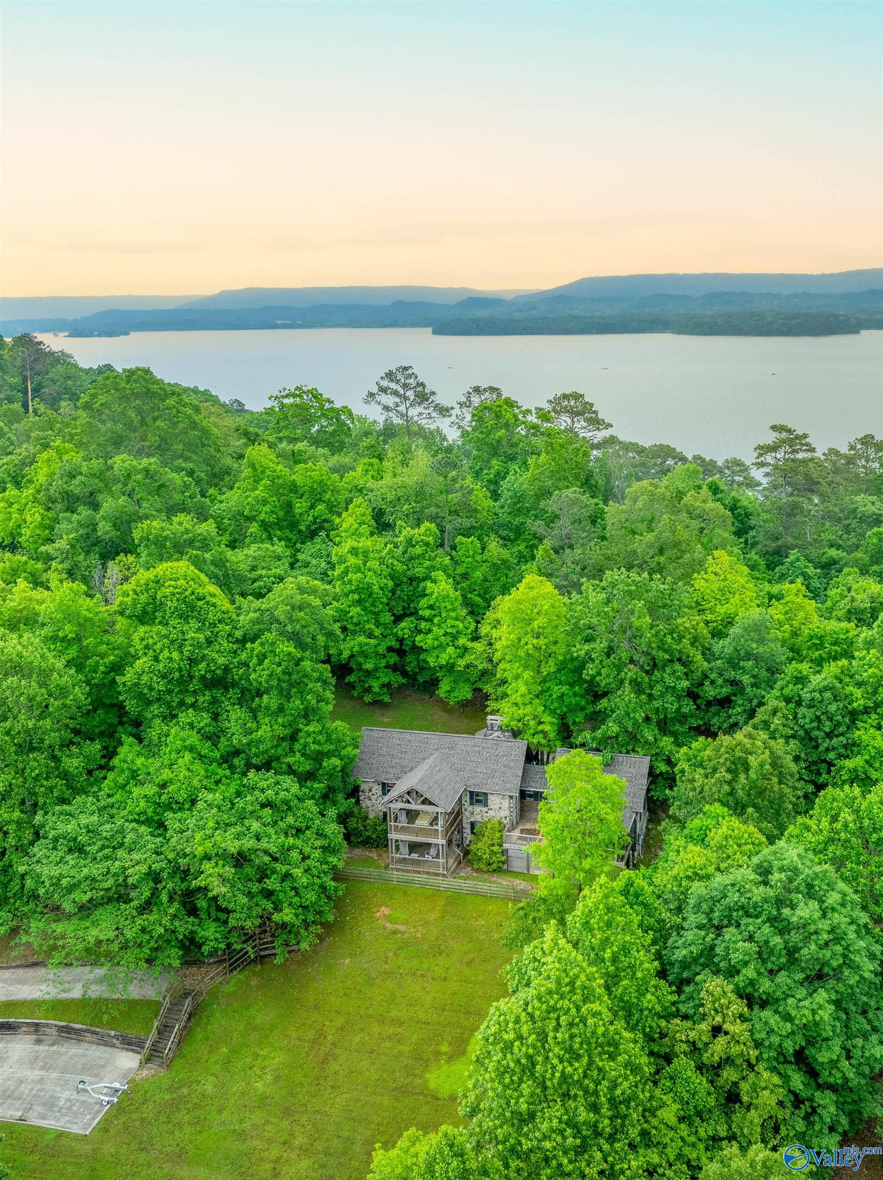 745 Preston Island Cir, Scottsboro, Alabama image 5