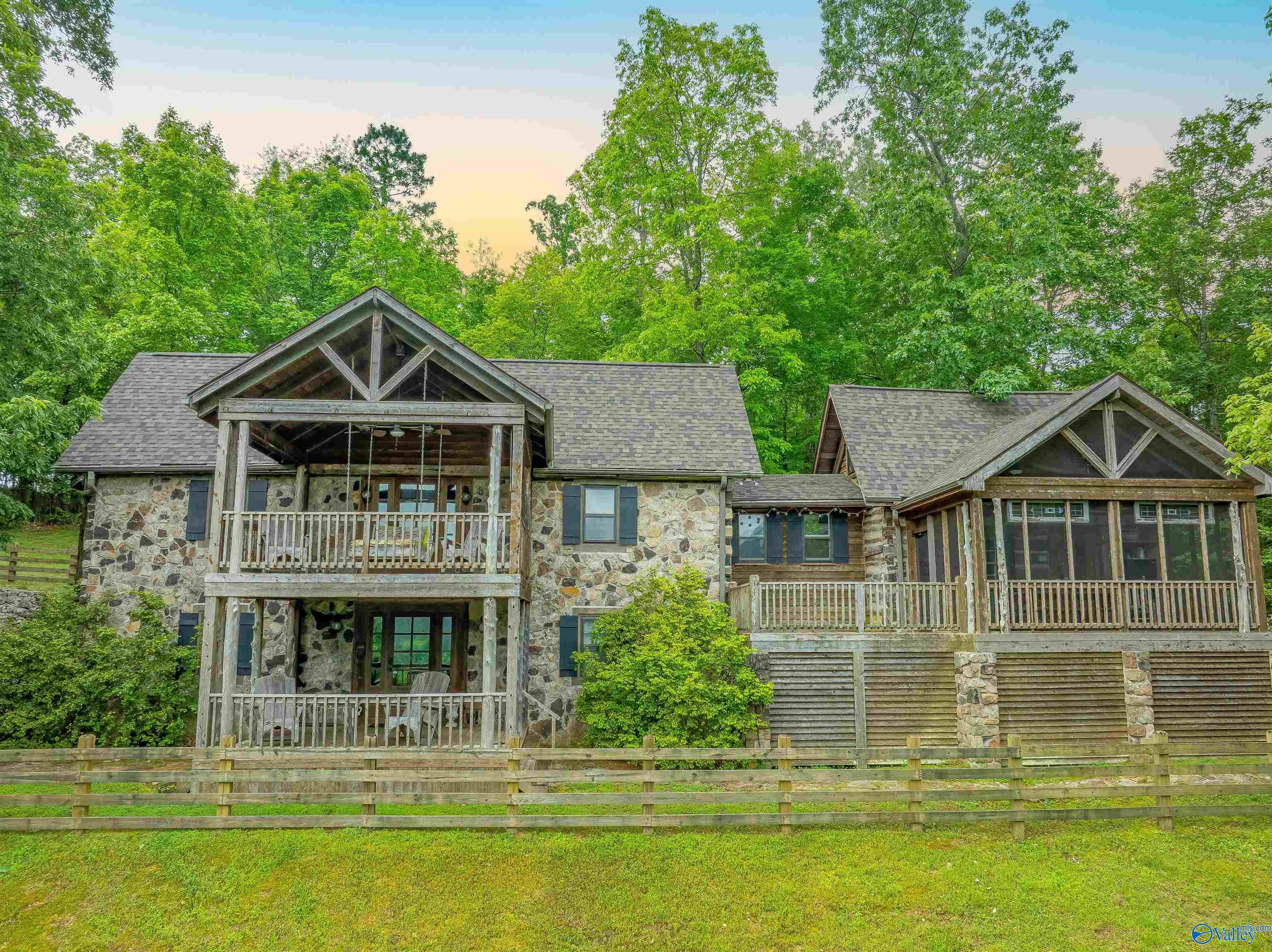 745 Preston Island Cir, Scottsboro, Alabama image 2