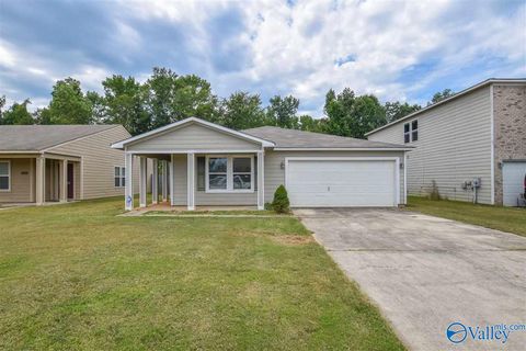 Homes For Rent - 15395 Mill Valley Drive<br/> Athens, AL 35613