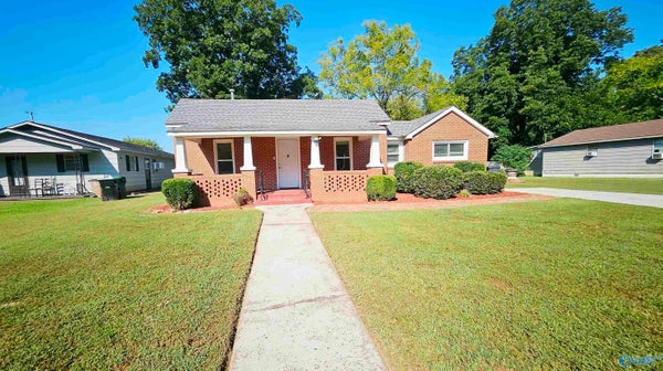 509 12TH AVE NW, DECATUR, AL 35601 - Image b4f764706fe01e86d6c4178f2df68ccb/1281159360