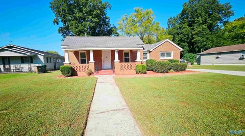 Homes For Sale - 509 12th Avenue<br/> Decatur, AL 35601