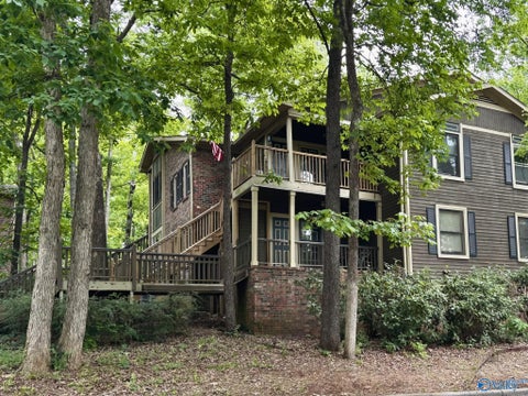 Condo For Sale - 2002 Greenwood Place<br/> Madison County, Huntsville, AL 35802